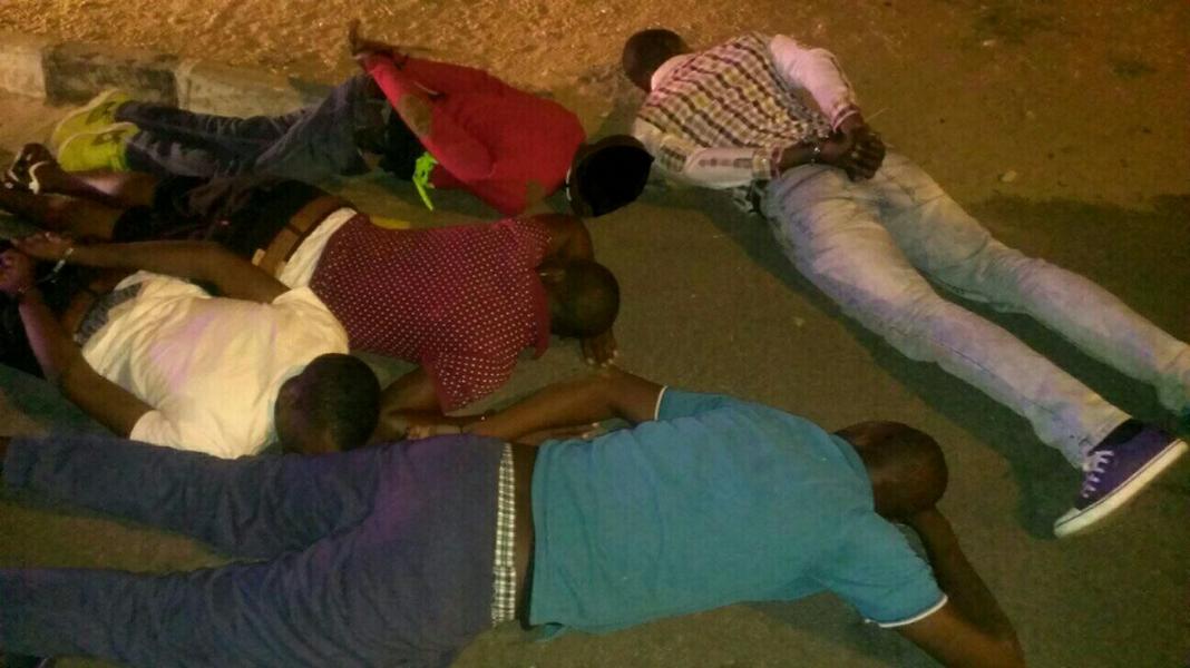 Festgenommene Räuber in Windhoek; © Lydia Pitiri/NAMPA