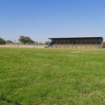 Sportfeld in Windhoek; © Pgallert/Wikimedia Commons