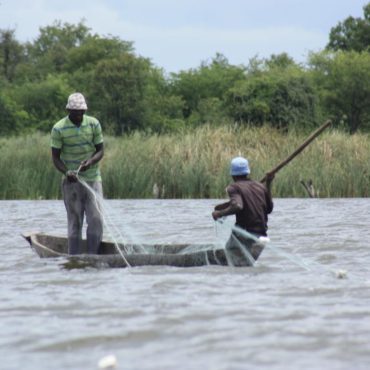 Fischer in der Region Sambesi; © Faith Sankwasa/NAMPA