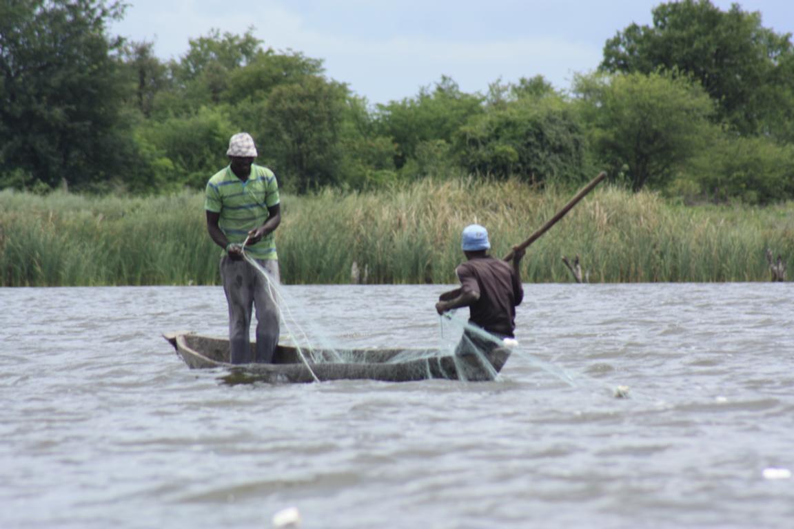 Fischer in der Region Sambesi; © Faith Sankwasa/NAMPA