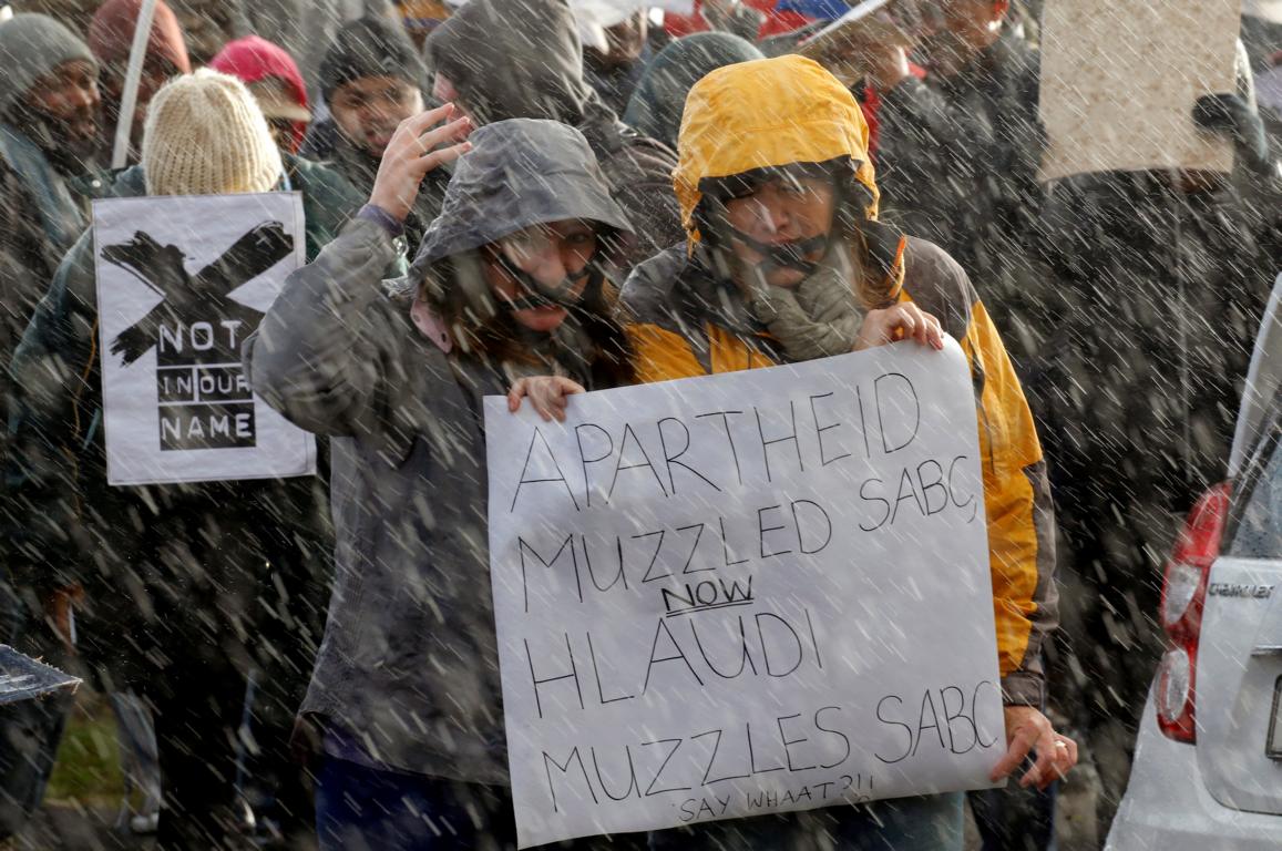 Demonstrationen gegen die Zensierungsentscheidung von SABC; © Mike Hutchings/Reuters-NAMPA