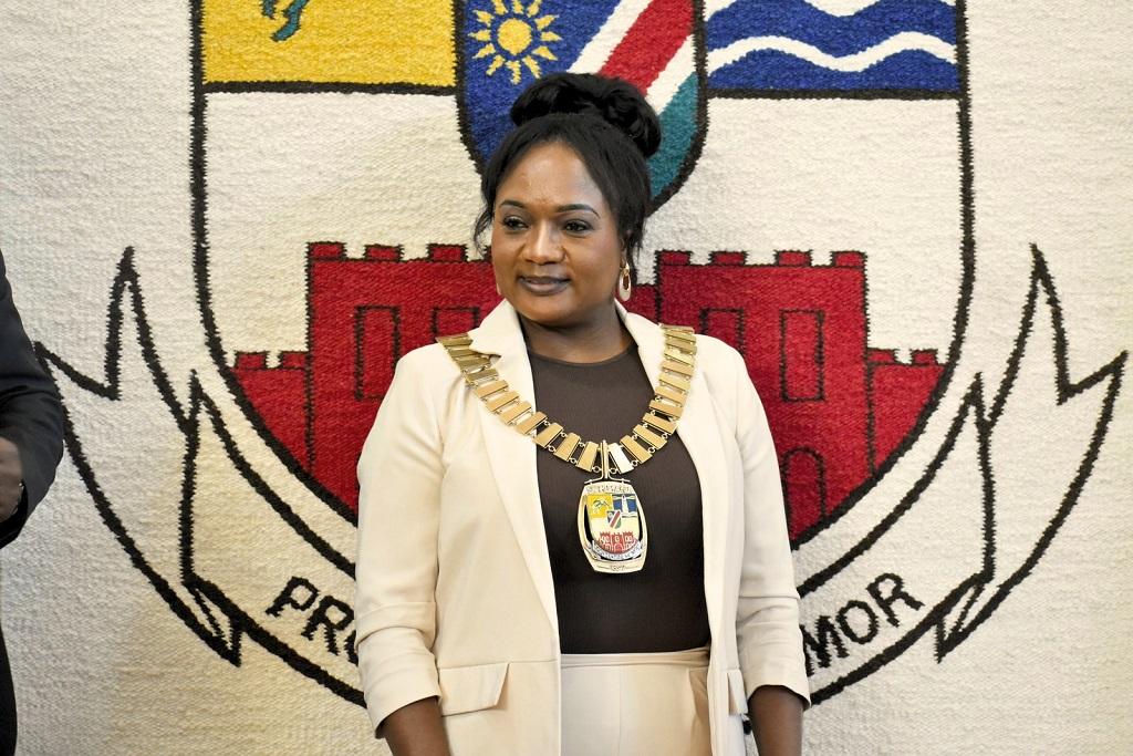 Die neue Bürgermeisterin, Dina Namubes (IPC); © Swakopmund Municipality