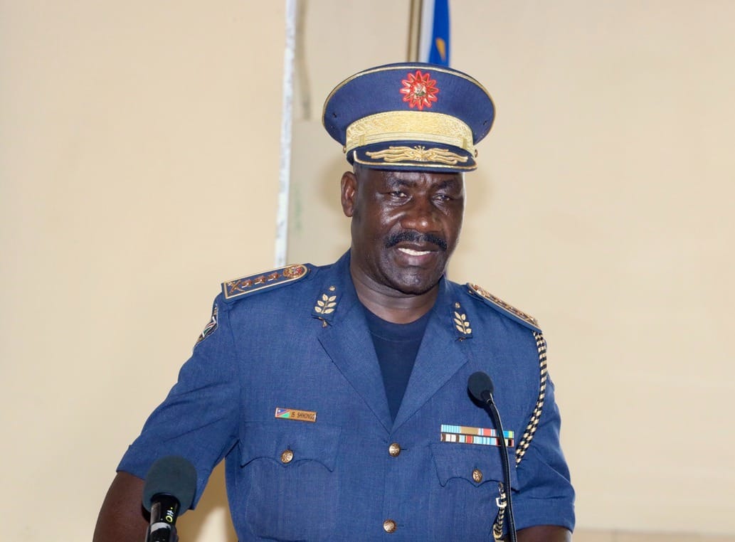 Polizeichef Joseph Shikongo sieht sich nach seinem Unfall im Dezember großem öffentlichen Druck ausgesetzt; © Nampol