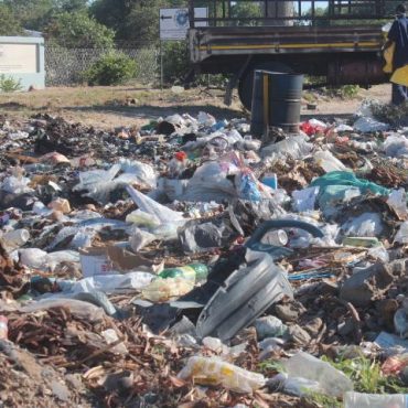 In Okahandja stapelt sich vielerorts der Müll (Symbolbild); © Contributed/Nampa