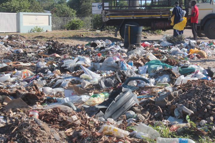 In Okahandja stapelt sich vielerorts der Müll (Symbolbild); © Contributed/Nampa
