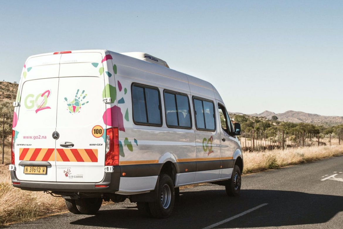 Ein Shuttlebus von Go2 der Gondwana Collection Namibia; © Go2