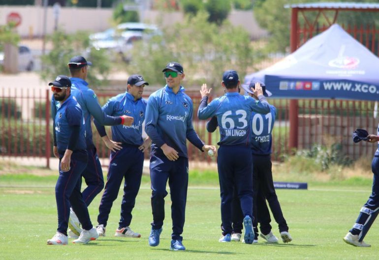 Die Eagles nach ihrem vierten Sieg im vierten Spiel; © Cricket Namibia