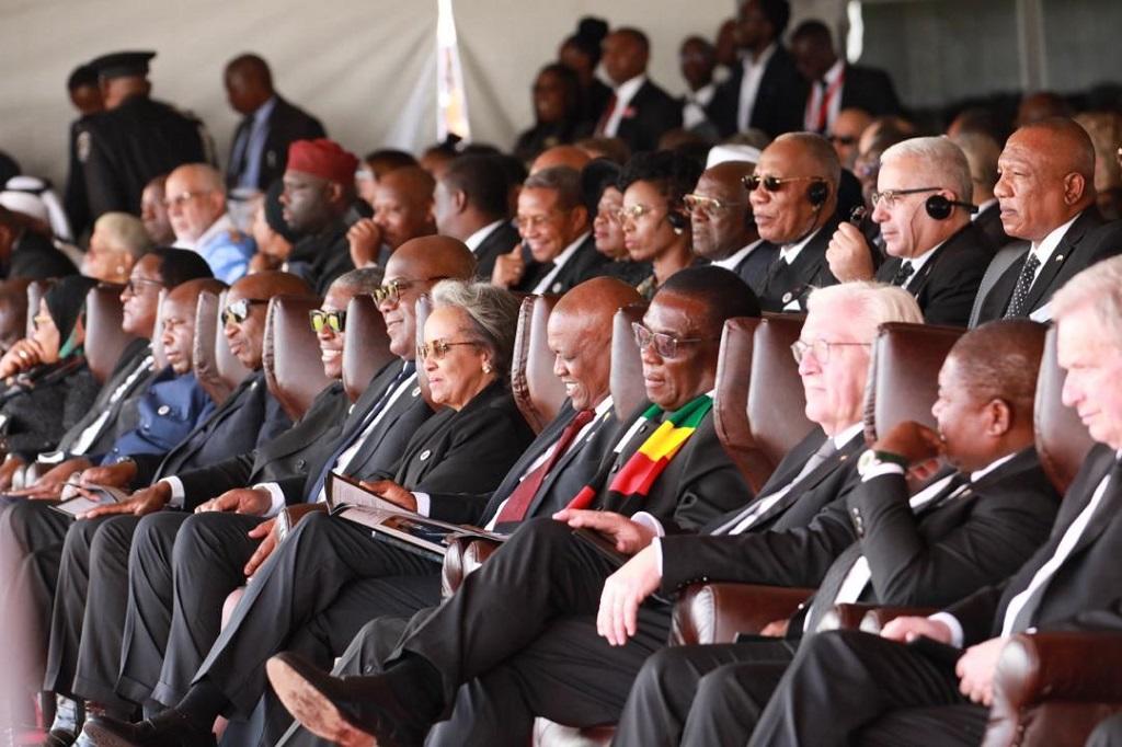 Zahlreiche internationale Staats- und Regierungschefs waren am vergangenen Wochenende für die Trauerfeierlichkeiten nach Namibia gereist; © Office of the Namibian President